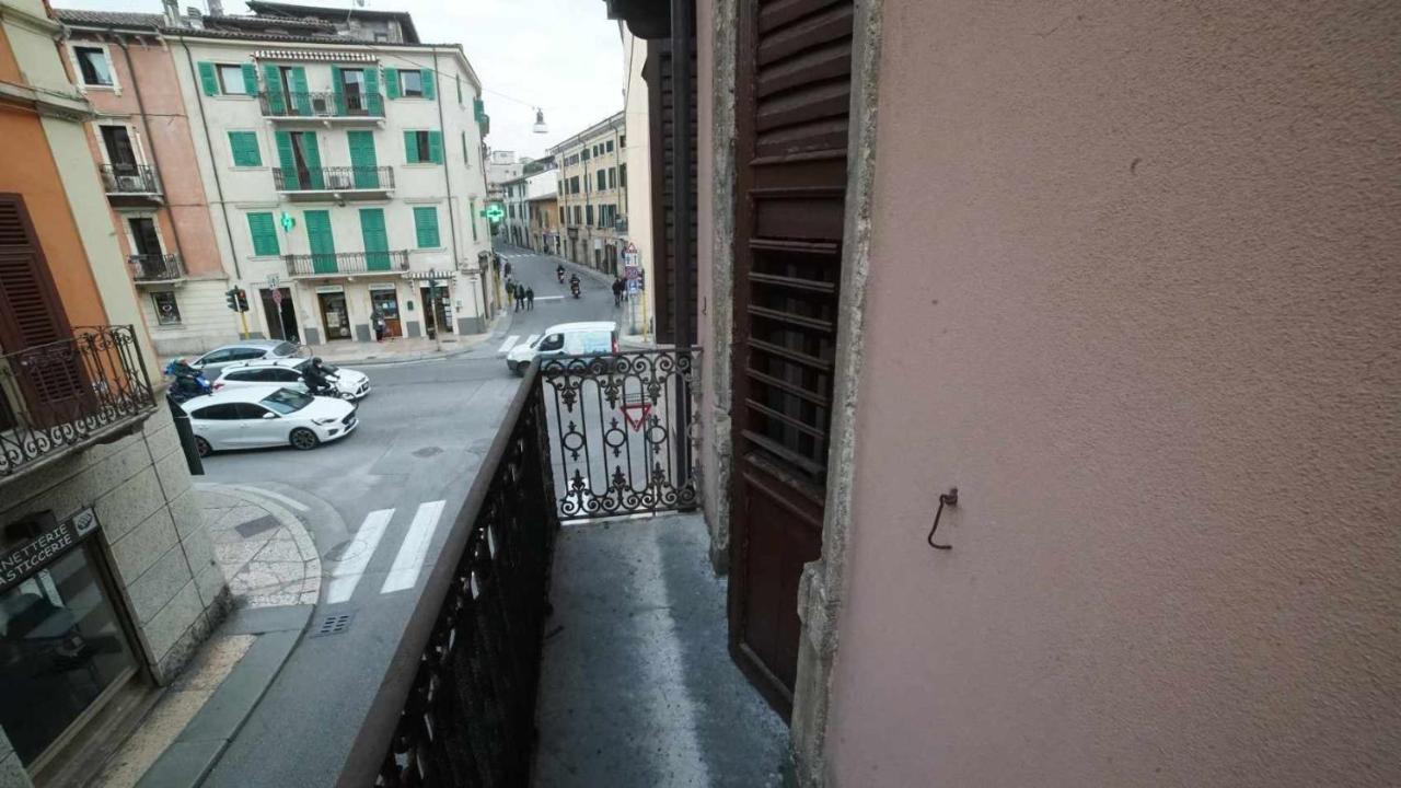 Destiny Home 2 Verona Piazza Isolo Kültér fotó